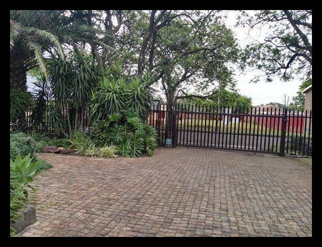 17 BEDROOM HOUSE FOR SALE IN WITBANK EXT 5